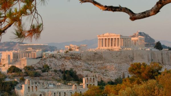 La Grecia riapre al turismo per l'estate 2021
