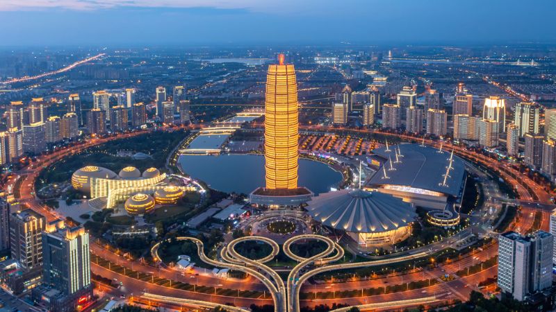 Zhengzhou, la metropoli cinese sul Fiume Giallo
