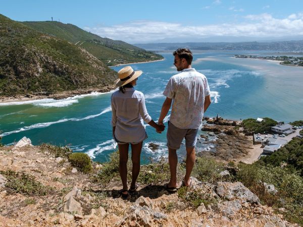 Coppia in viaggio di nozze a Knysna in Sudafrica