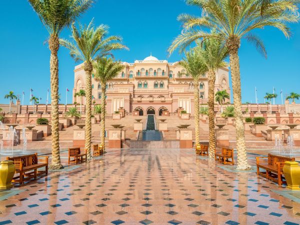 hotel a sette stelle che è l’apoteosi del lusso, L’Emirates Palace
