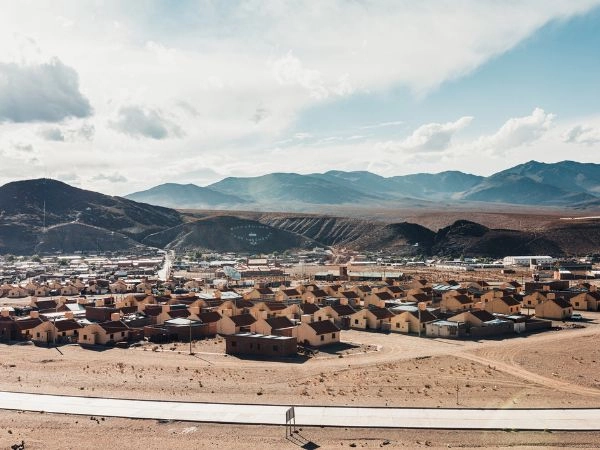 Attraversare San Antonio de los Cobres tra altipiani andini e tradizioni argentine