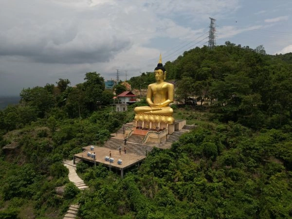 Esplorare Pakse tra templi laotiani e paesaggi del fiume Mekong