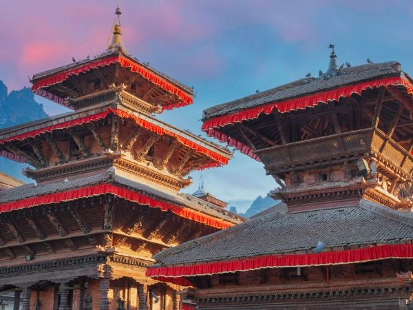 Esplorare Kathmandu tra templi antichi, piazze storiche e tradizioni nepalesi