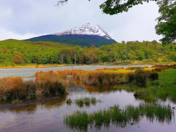 Esplorare il Parco Nazionale Tierra del Fuego in Argentina tra foreste australi e laghi glaciali