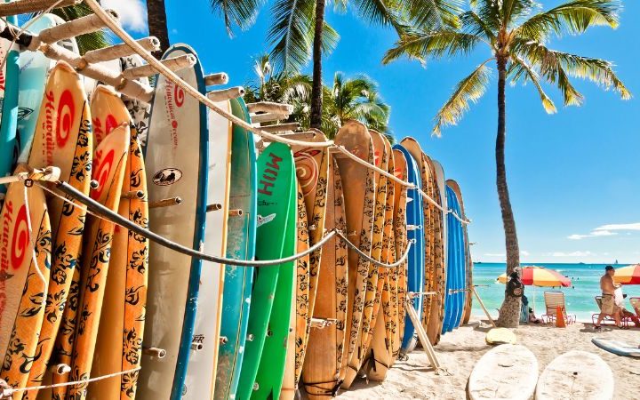 surf at Waikiki Beach