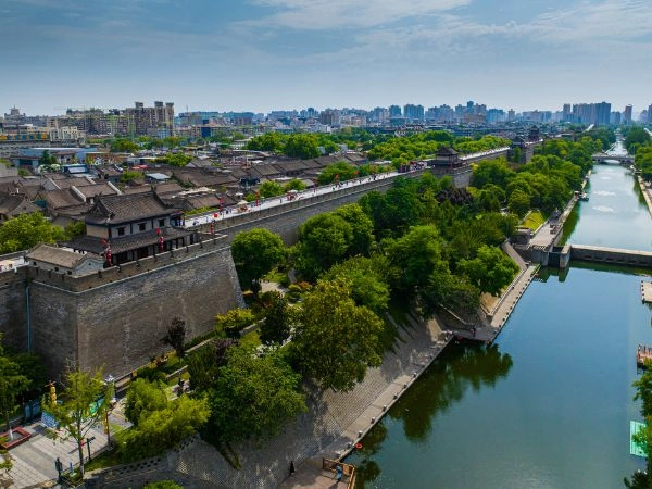 Esplorare Xi’an, antica capitale cinese famosa per l’Esercito di Terracotta e le mura storiche