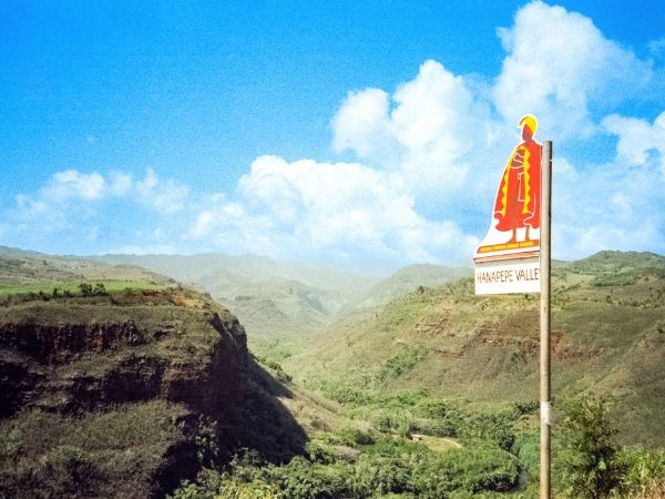 Esplorare la Hanapepe Valley a Kauaʻi, circondata da vallate verdi e cascate tropicali
