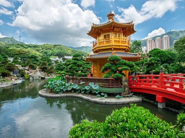 Visitare il monastero di Chi Lin e i suoi giardini tradizionali a Hong Kong