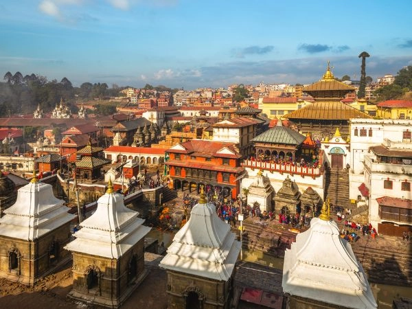 Pashupatinath è un importante luogo di pellegrinaggio