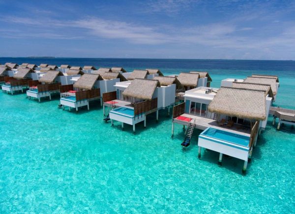 Emerald-resort-Maldive-bungalow-overwater