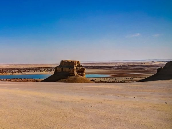 La vera particolarità di El Fayoum è la convivenza tra deserto e acqua.